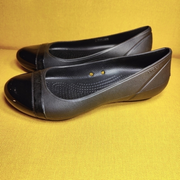 Crocs Patent Toe Black Ballet Flats Slip On Women's Shoes Size 7 - Picture 2 of 9
